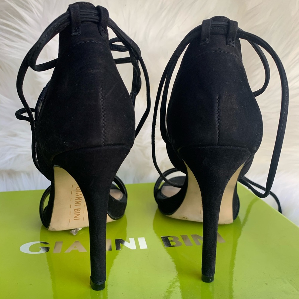 Gianni Bini high heel